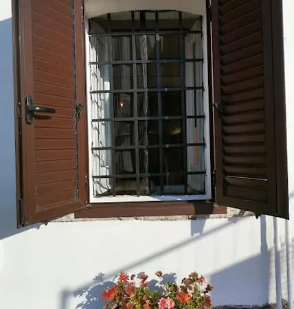 “la Casetta Del 1930” Historic Unit From Early '900 Apartment