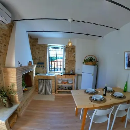 公寓 “la Casetta Del 1930” Historic Unit From Early '900 奥托纳